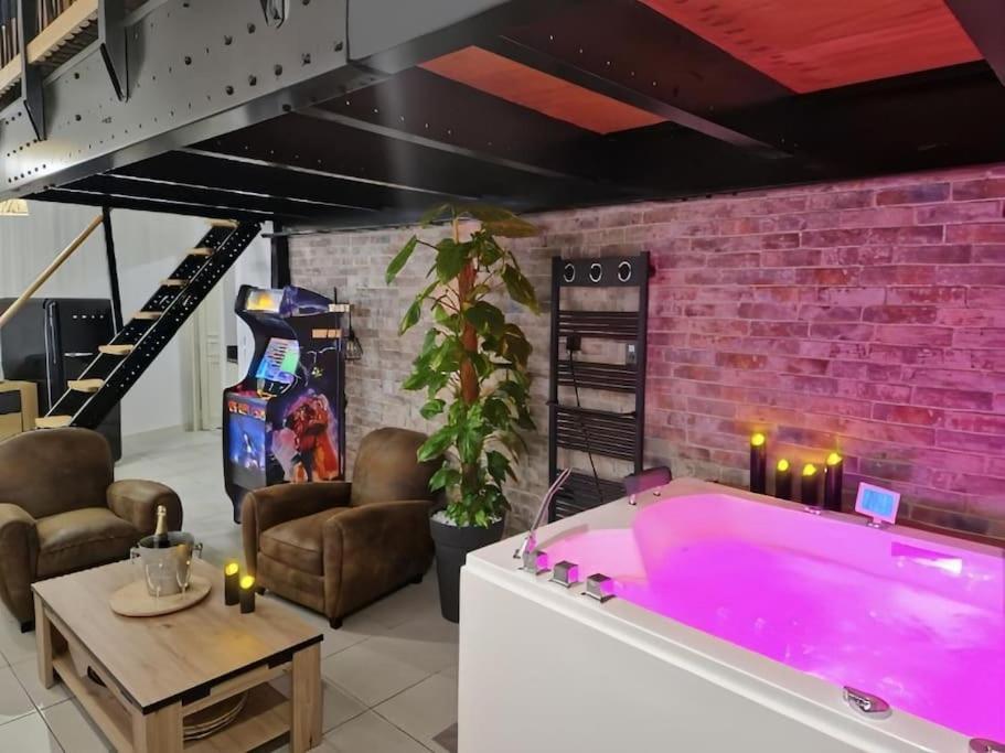 Au Spa De Llea Suite Retro Avignone Esterno foto
